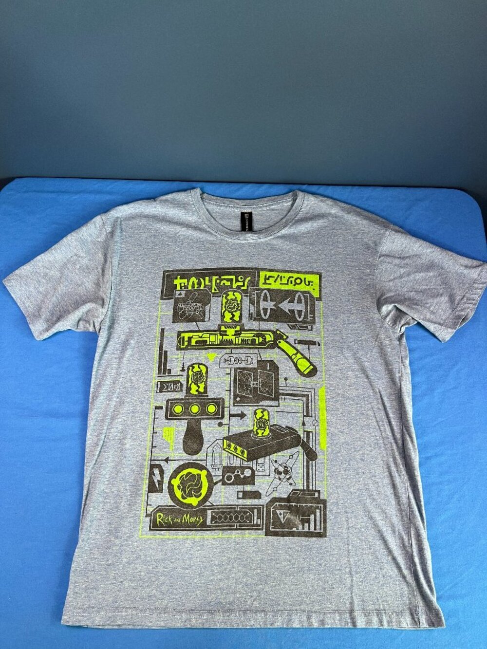 Loot Crate Exclusive Rick and Morty Portal Gun Schematic T-Shirt Size Large